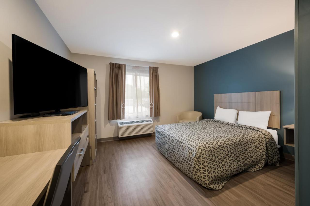 Woodspring Suites Dearborn Detroit ภายนอก รูปภาพ