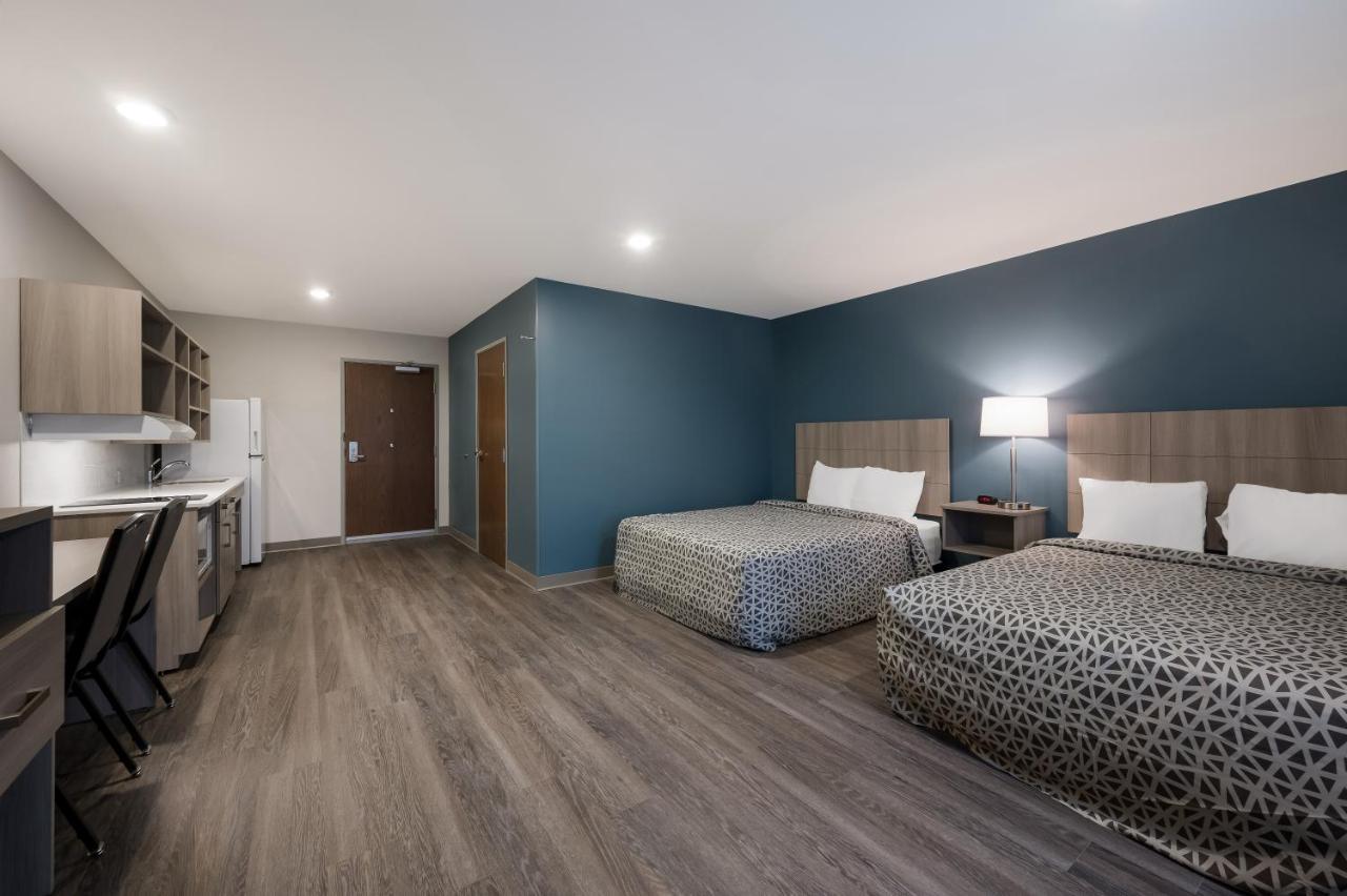 Woodspring Suites Dearborn Detroit ภายนอก รูปภาพ