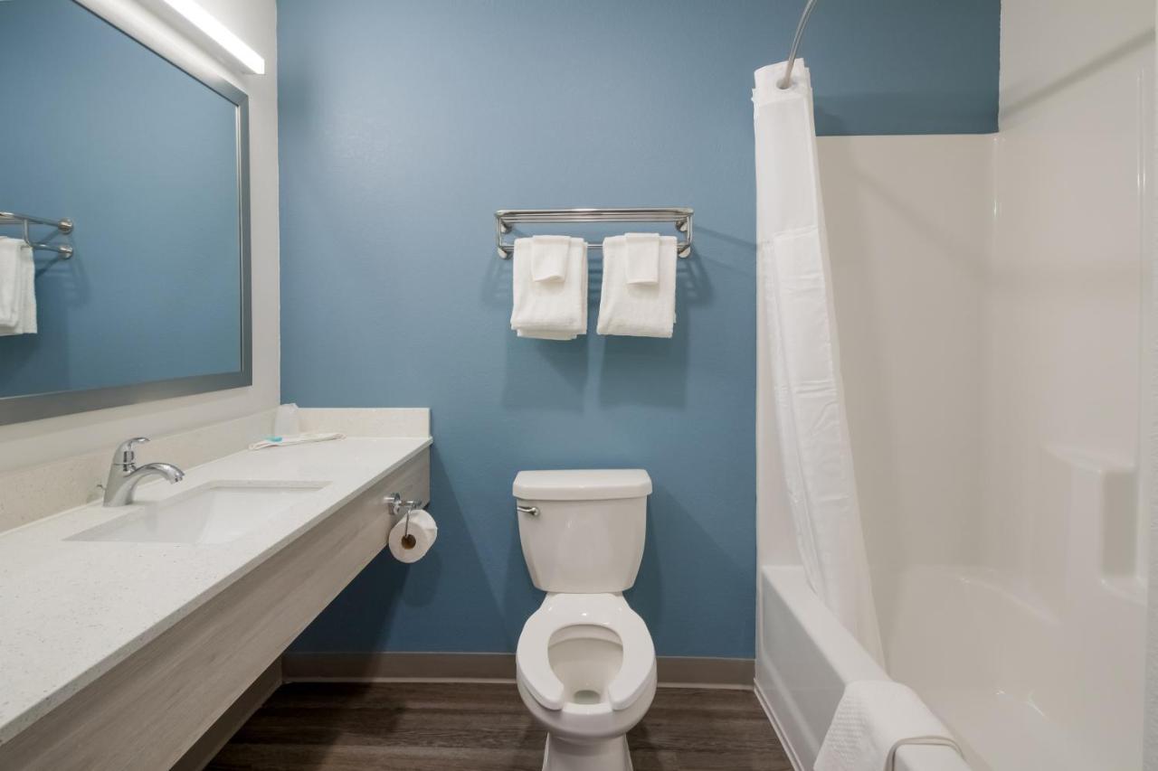 Woodspring Suites Dearborn Detroit ภายนอก รูปภาพ