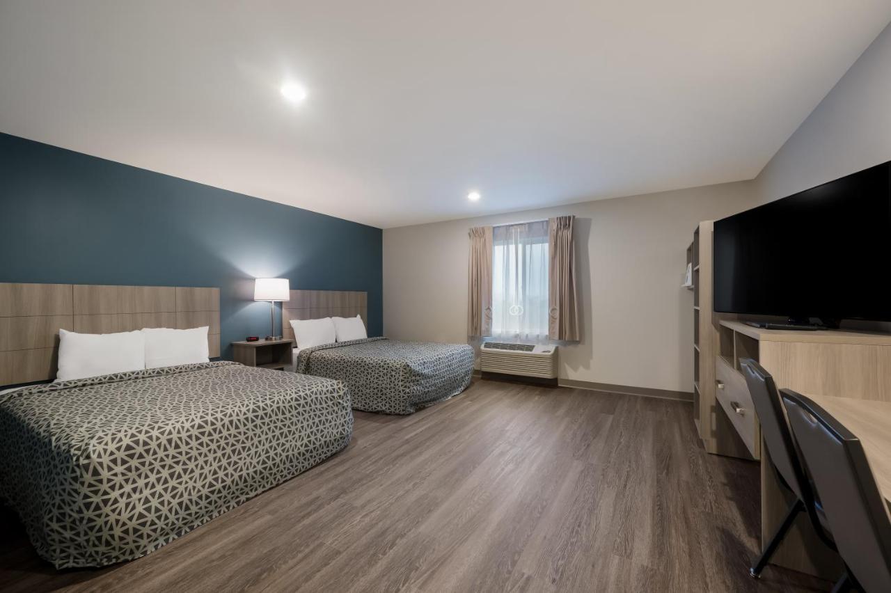 Woodspring Suites Dearborn Detroit ภายนอก รูปภาพ
