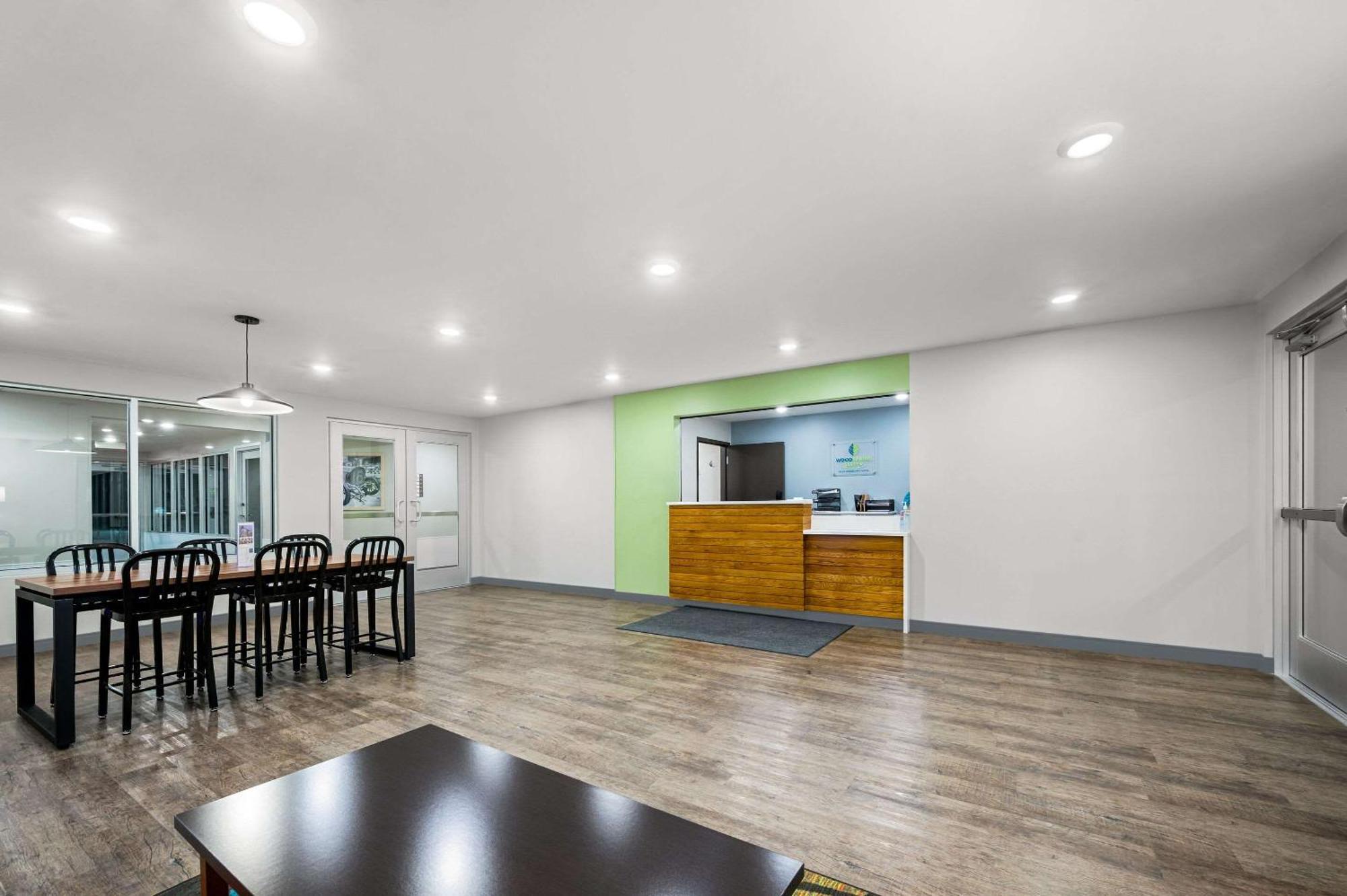 Woodspring Suites Dearborn Detroit ภายนอก รูปภาพ